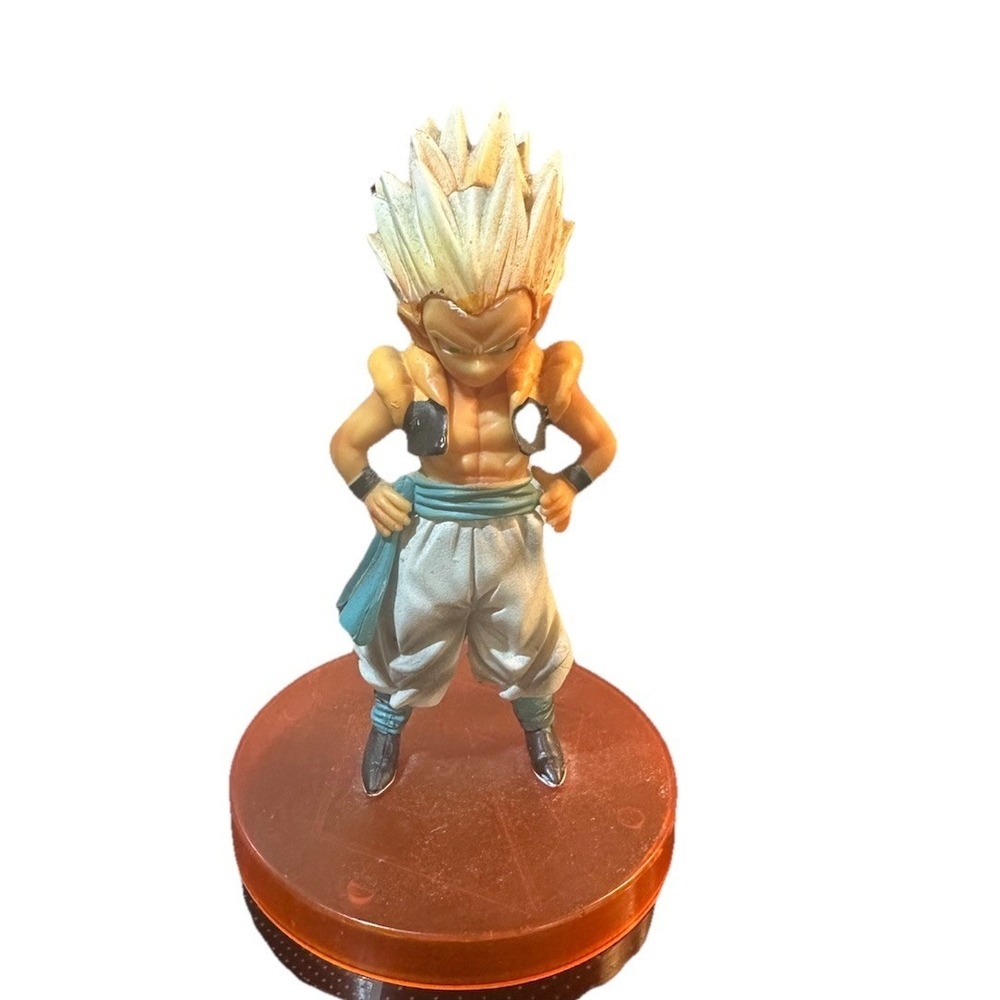 DRAGON BALL Z  GOTENKS SUPER SAIYAN TRUNKS & GOTEN‎ FUSION On Stand